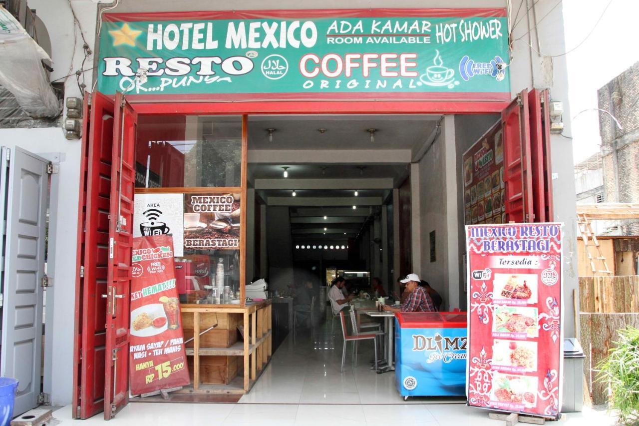 Hotel Mexico Berastagi Kültér fotó